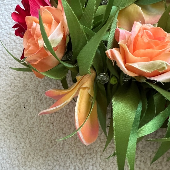 handmade faux floral lei w/ matching head lei - Picture 8 of 8